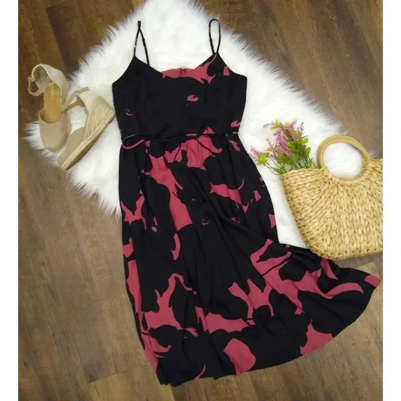 LOFT Shadow Floral Print Dress with Pockets - Picture 2 of 10